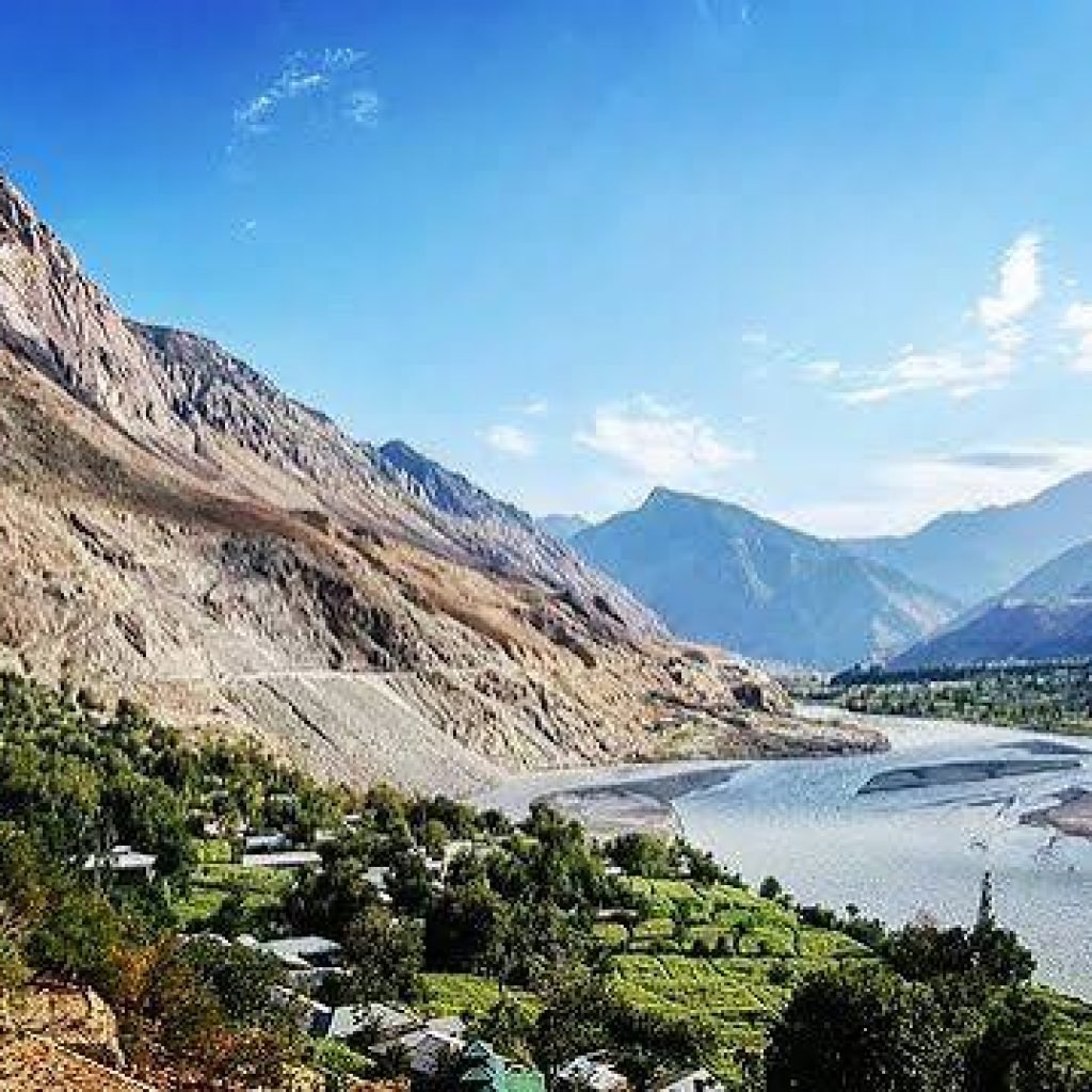 Chitral and the Hindu Kush: Mountains, Culture, and Adventure in Northern Pakistan