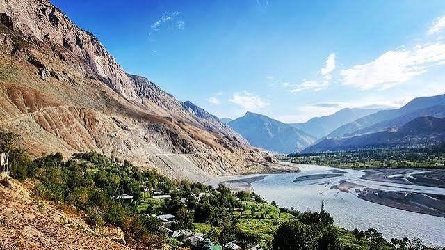 Chitral and the Hindu Kush: Mountains, Culture, and Adventure in Northern Pakistan